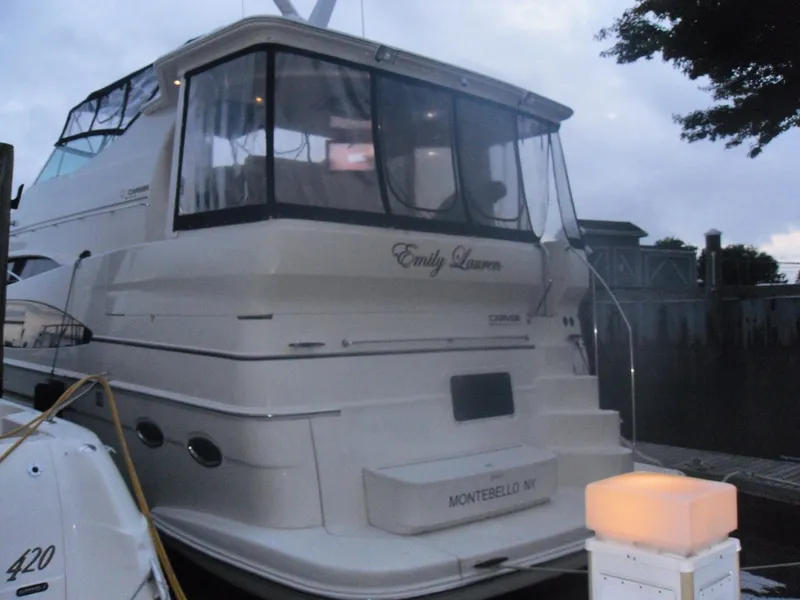 Slide: The Image of Carver 466 Motor Yacht 2004 - 3