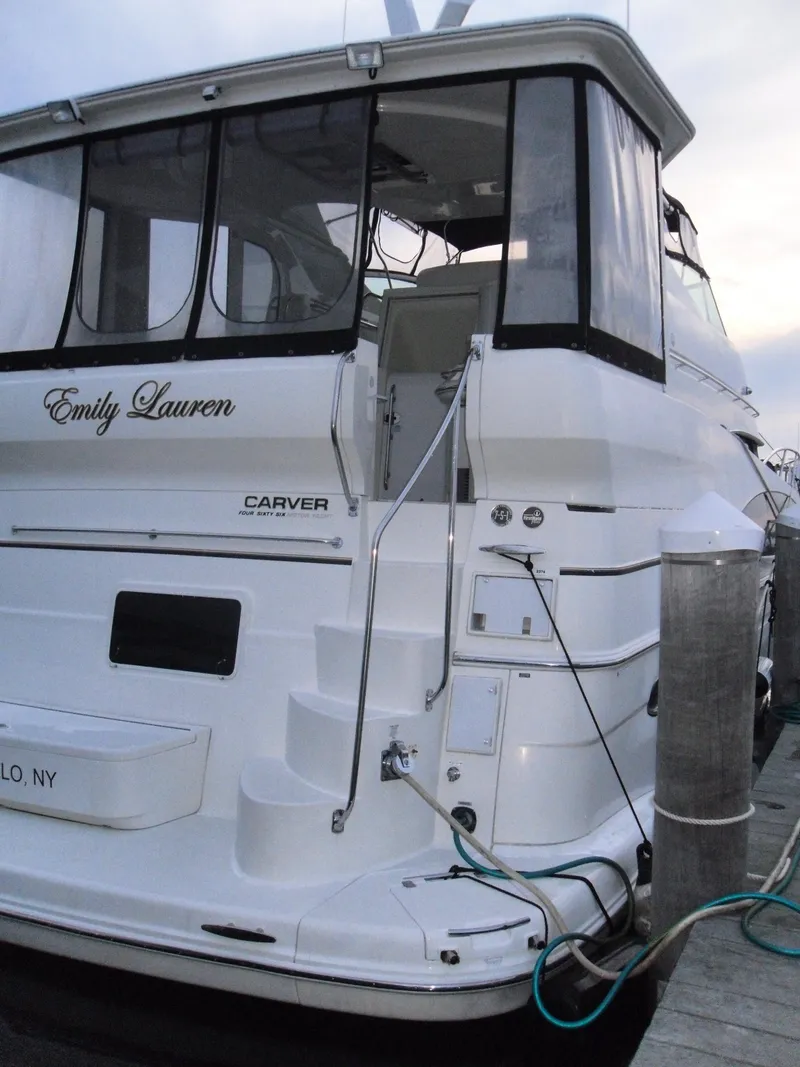 Slide: The Image of Carver 466 Motor Yacht 2004 - 4