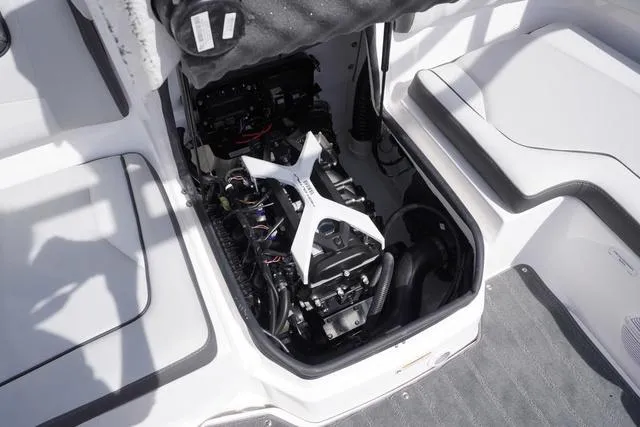 Slide: The Image of Yamaha AR190 2025 - 15