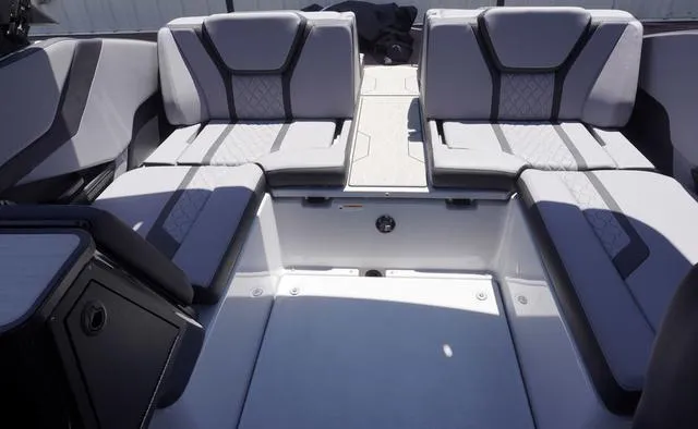 Slide: The Image of Yamaha 255XD 2025 - 19