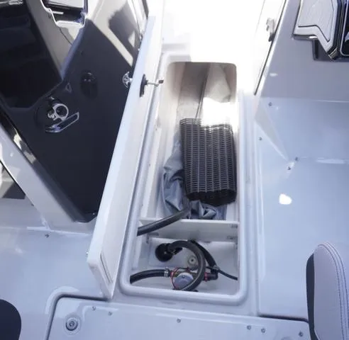 Slide: The Image of Yamaha 255XD 2025 - 6