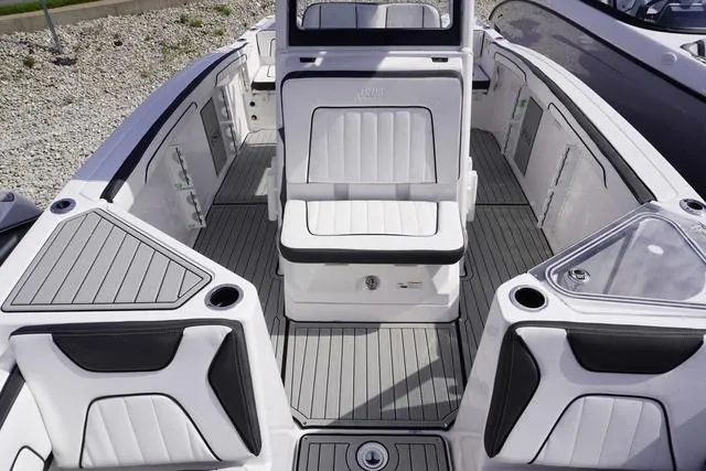 Slide: The Image of Yamaha 255 FSH Sport H 2025 - 4