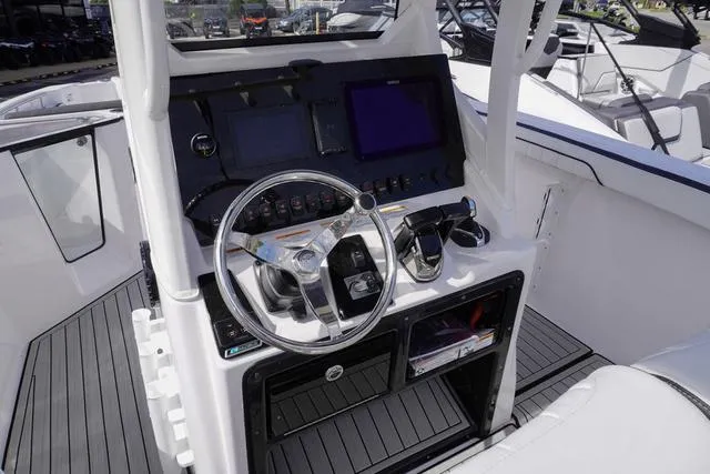 Slide: The Image of Yamaha 255 FSH Sport H 2025 - 7