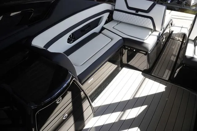 Slide: The Image of Yamaha 275SD 2025 - 11