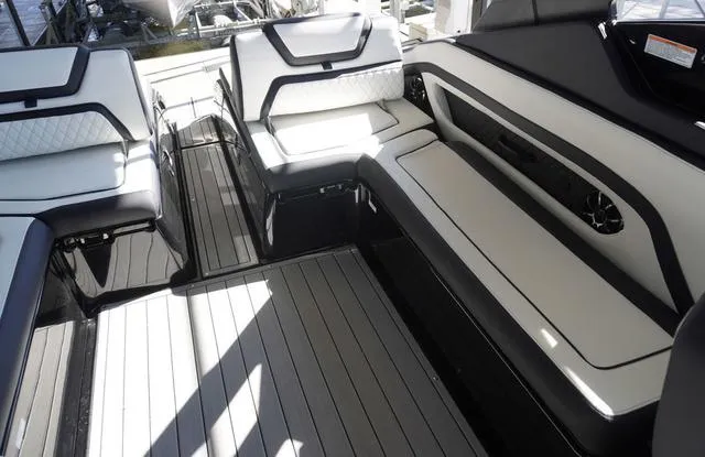 Slide: The Image of Yamaha 275SD 2025 - 12