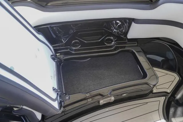 Slide: The Image of Yamaha 275SD 2025 - 6