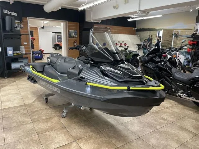 Slide: The Image of Sea-Doo Explorer Pro 2025 - 7