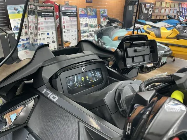 Slide: The Image of Sea-Doo Explorer Pro 2025 - 9