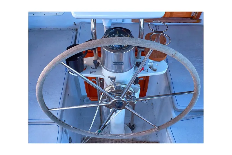 Slide: The Image of Valiant 40 Selah 1983 - 101