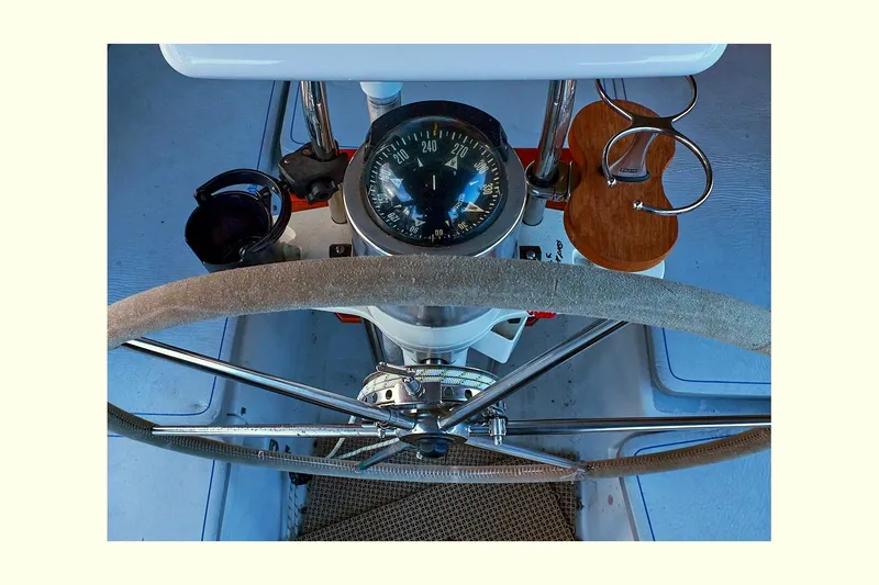 Slide: The Image of Valiant 40 Selah 1983 - 103