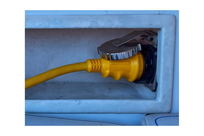 Slide: The Image of Valiant 40 Selah 1983 - 107