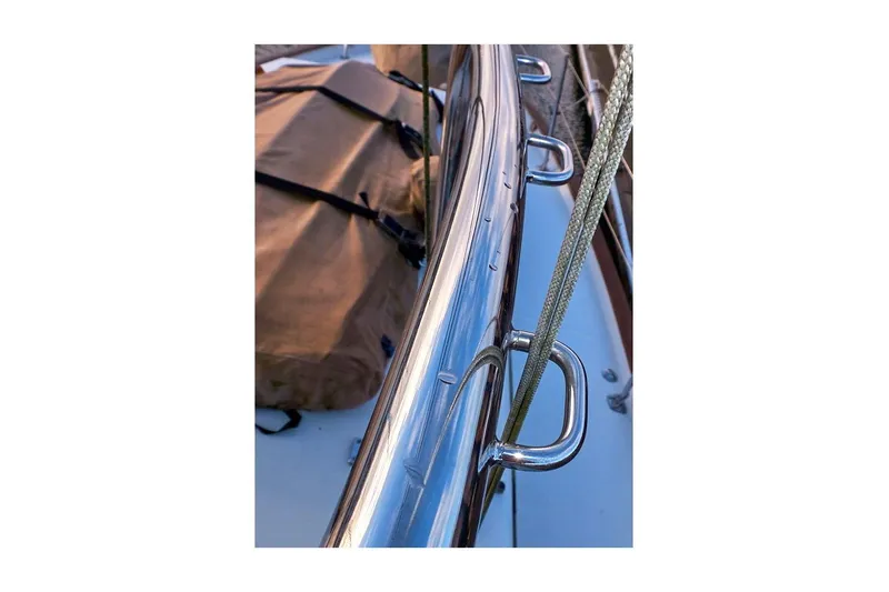 Slide: The Image of Valiant 40 Selah 1983 - 126