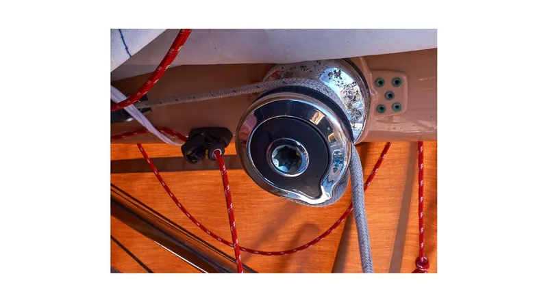 Slide: The Image of Valiant 40 Selah 1983 - 134