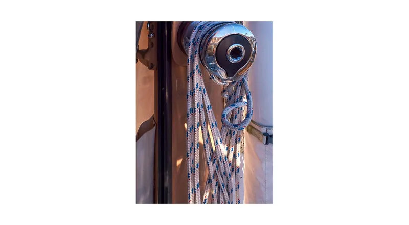 Slide: The Image of Valiant 40 Selah 1983 - 150