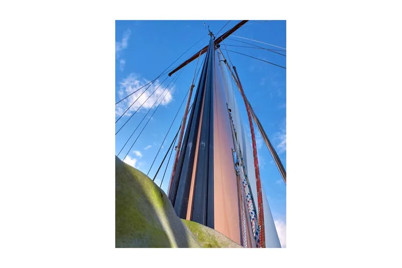 Slide: The Image of Valiant 40 Selah 1983 - 152