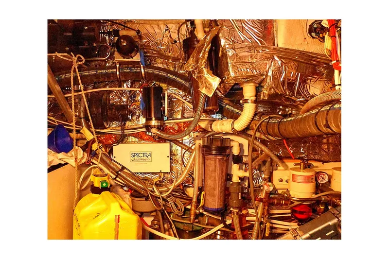 Slide: The Image of Valiant 40 Selah 1983 - 81