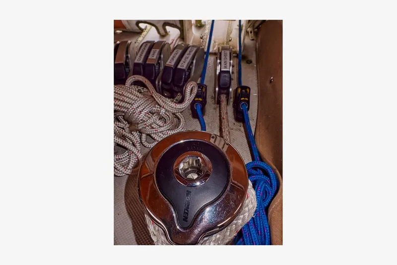 Slide: The Image of Valiant 40 Selah 1983 - 95