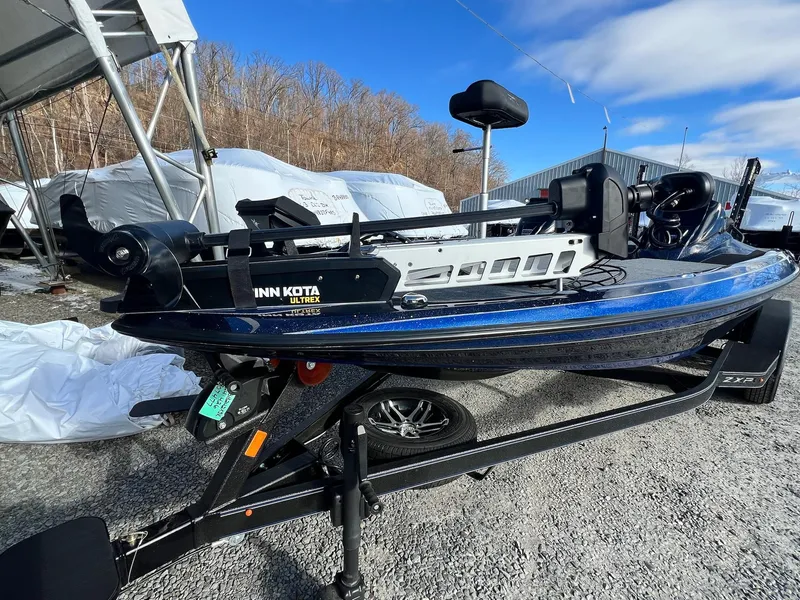 Slide: The Image of Skeeter ZXR20 2025 - 16