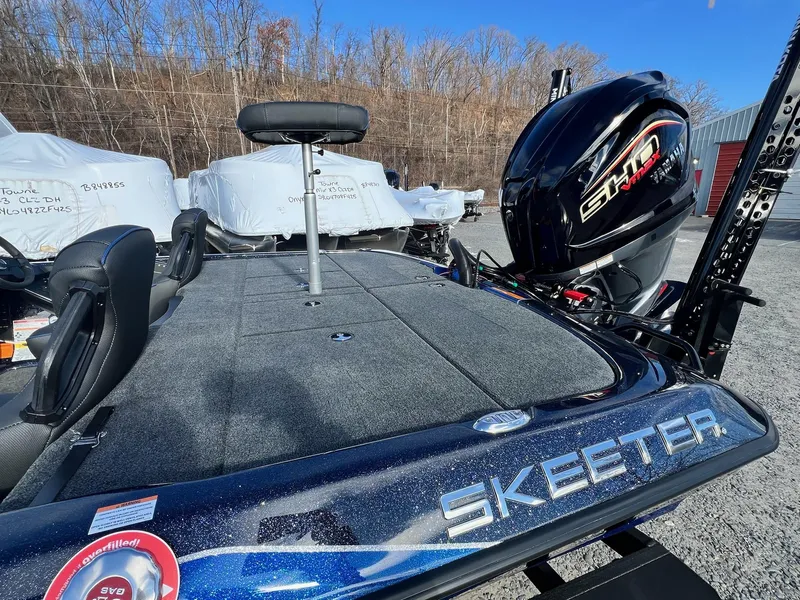 Slide: The Image of Skeeter ZXR20 2025 - 19