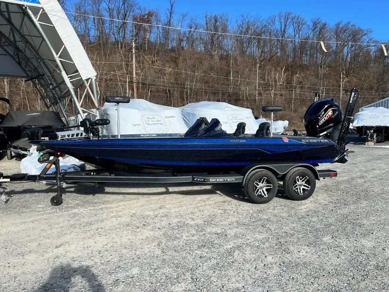 Slide: The Image of Skeeter ZXR20 2025 - 24