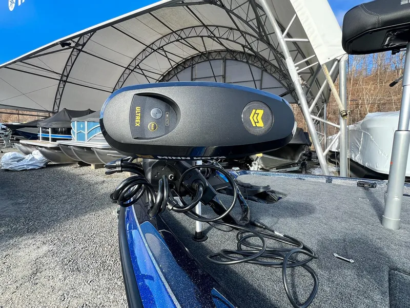 Slide: The Image of Skeeter ZXR20 2025 - 26