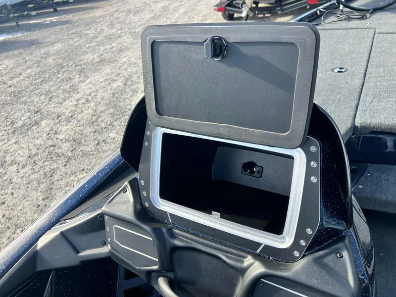 Slide: The Image of Skeeter ZXR20 2025 - 31