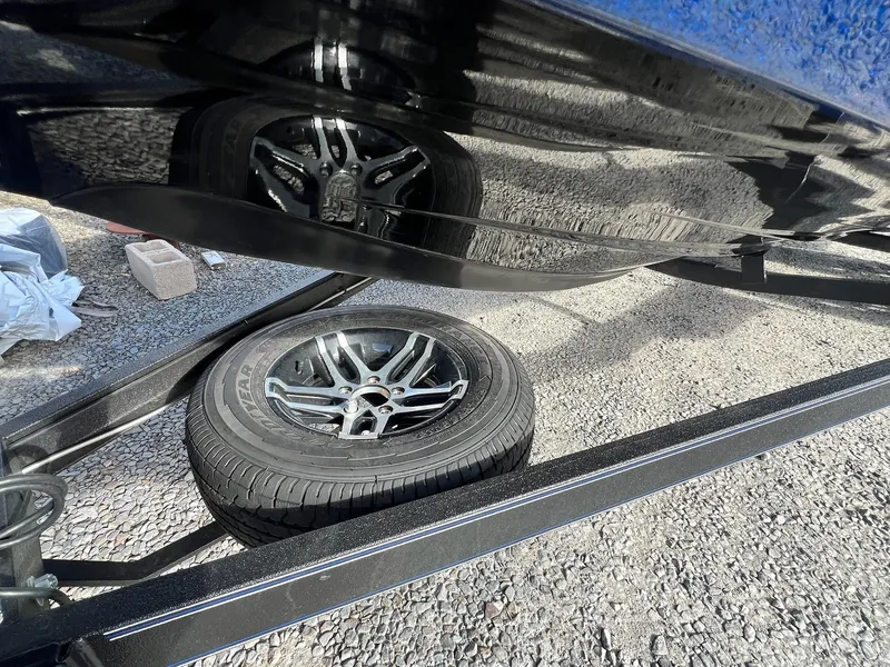 Slide: The Image of Skeeter ZXR20 2025 - 40