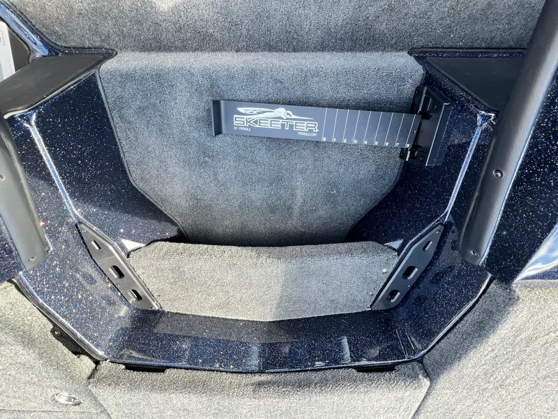 Slide: The Image of Skeeter ZXR20 2025 - 46