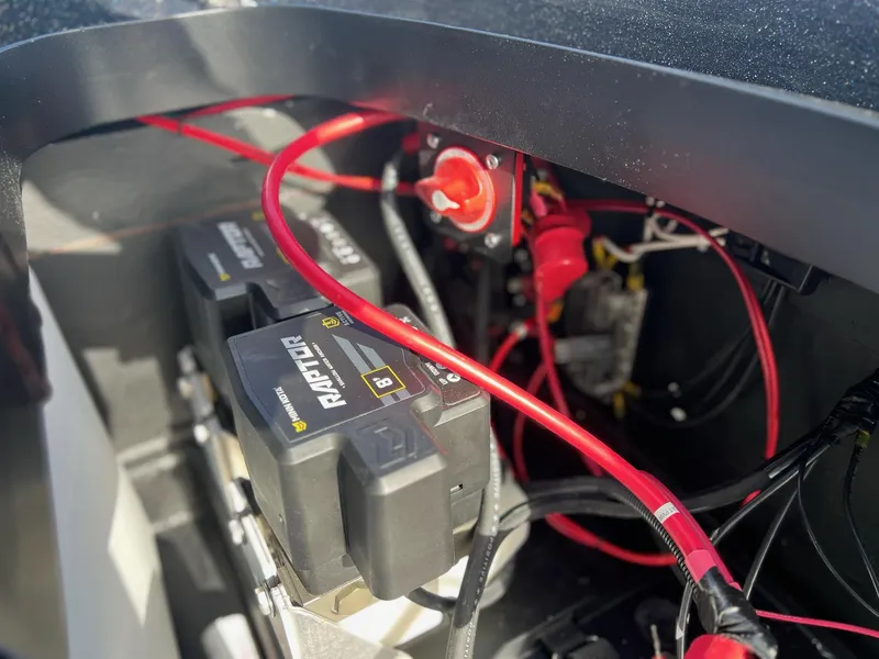 Slide: The Image of Skeeter ZXR20 2025 - 11