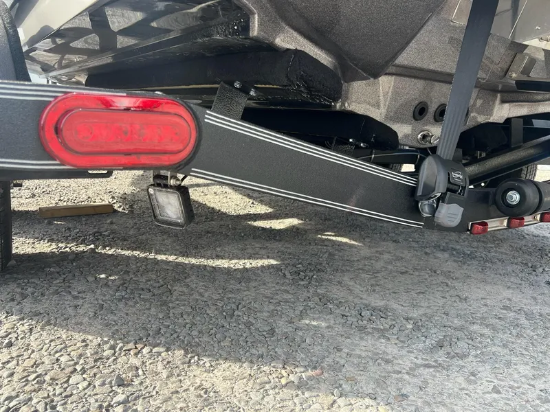 Slide: The Image of Skeeter ZXR20 2025 - 13