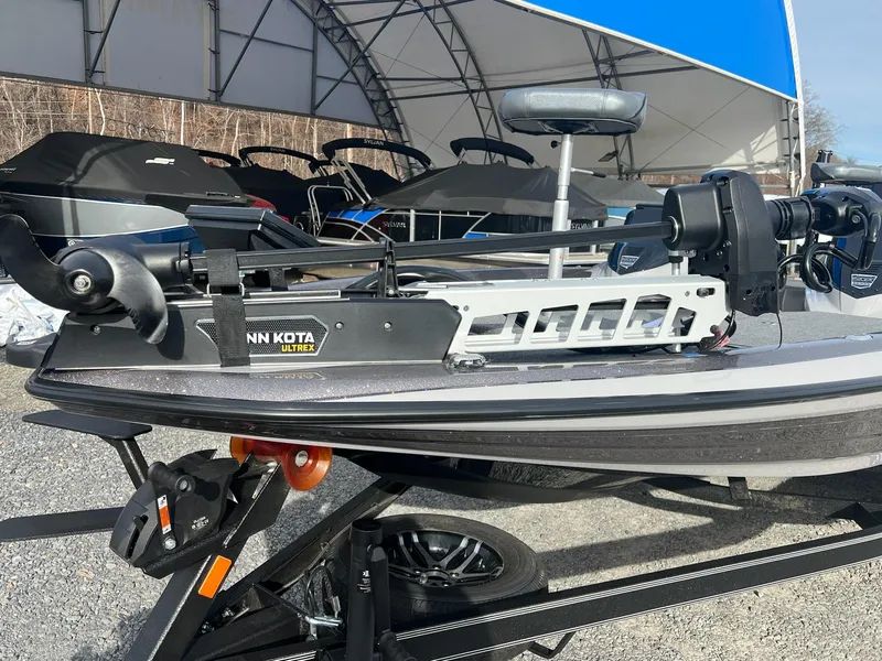 Slide: The Image of Skeeter ZXR20 2025 - 26