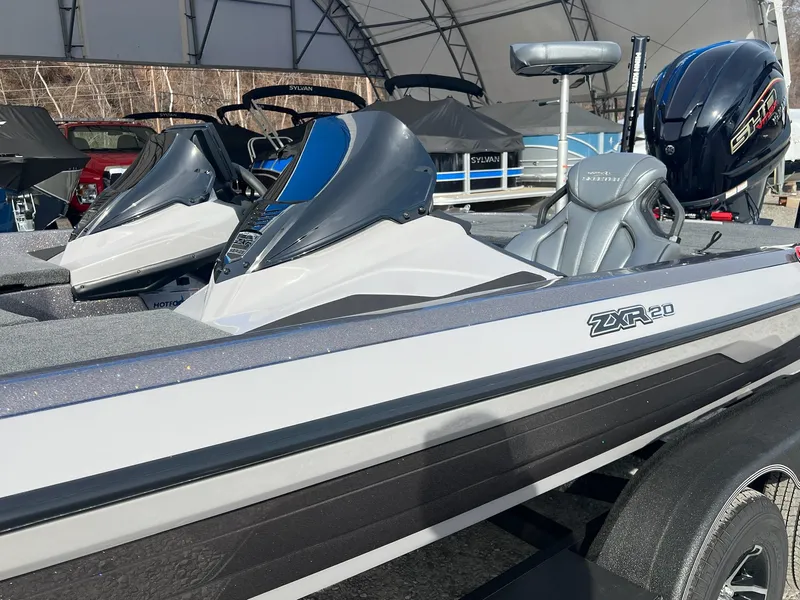 Slide: The Image of Skeeter ZXR20 2025 - 31