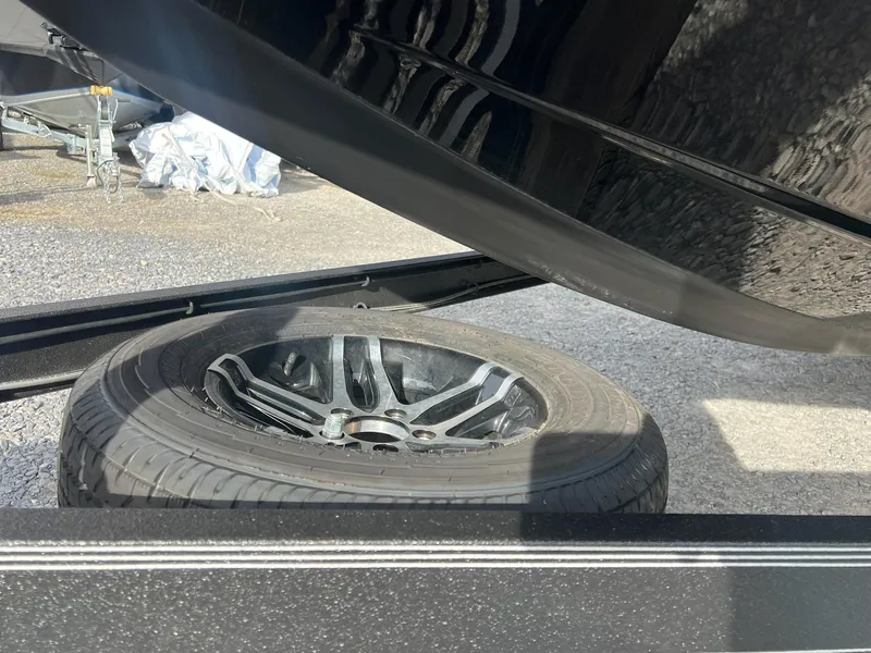 Slide: The Image of Skeeter ZXR20 2025 - 33