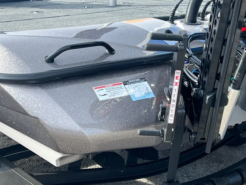 Slide: The Image of Skeeter ZXR20 2025 - 5