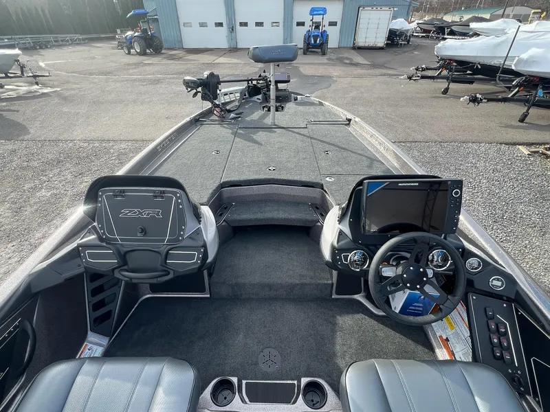 Slide: The Image of Skeeter ZXR20 2025 - 6