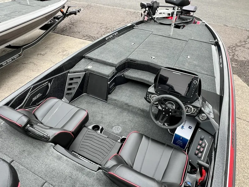 Slide: The Image of Skeeter ZXR20 2025 - 16