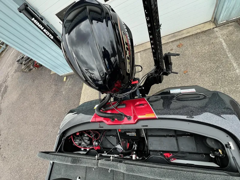 Slide: The Image of Skeeter ZXR20 2025 - 20