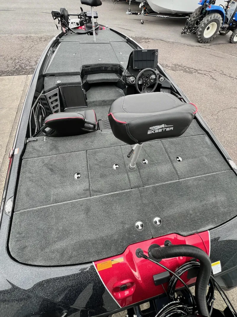 Slide: The Image of Skeeter ZXR20 2025 - 23