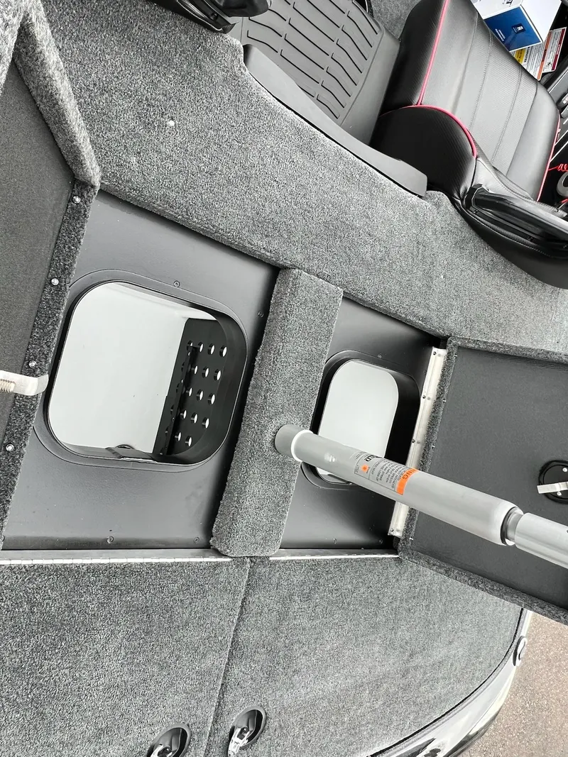 Slide: The Image of Skeeter ZXR20 2025 - 28