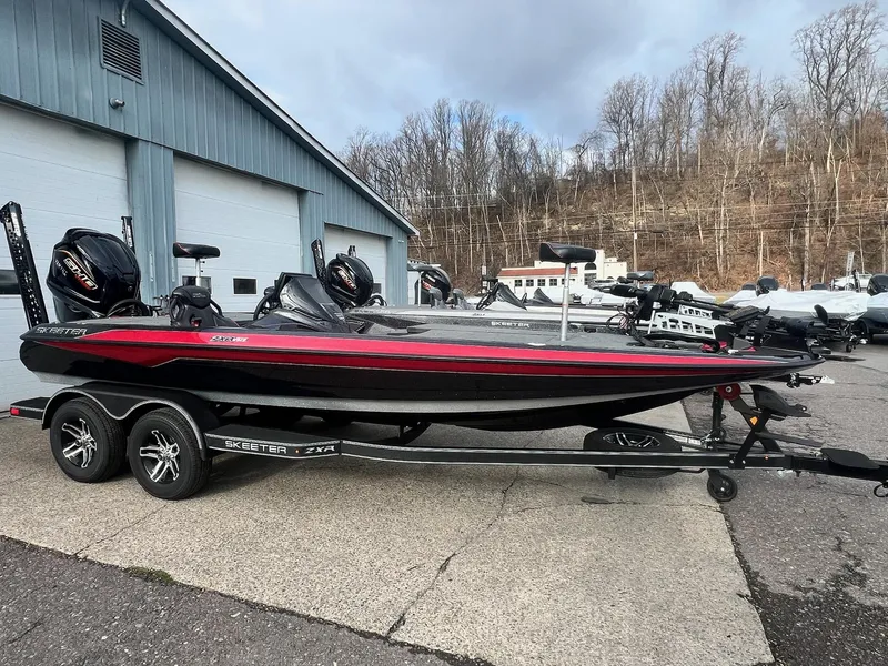 Slide: The Image of Skeeter ZXR20 2025 - 35