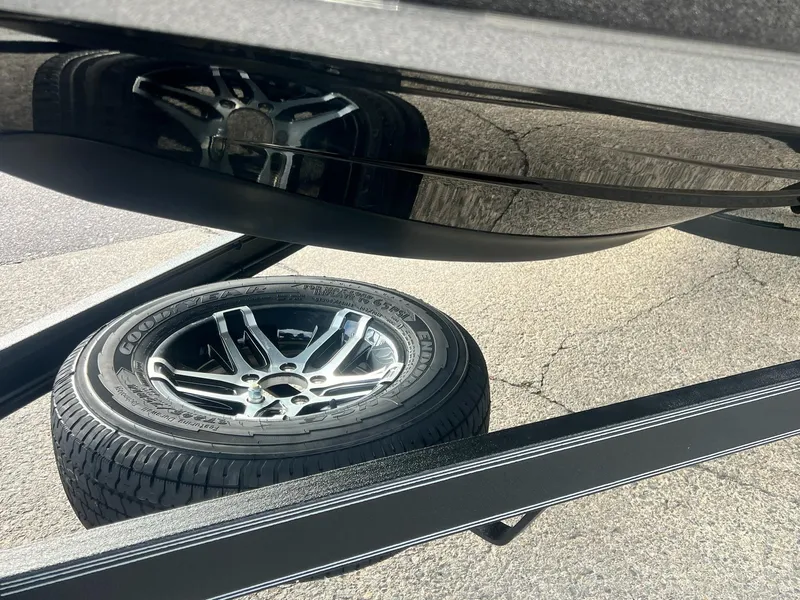 Slide: The Image of Skeeter ZXR20 2025 - 37