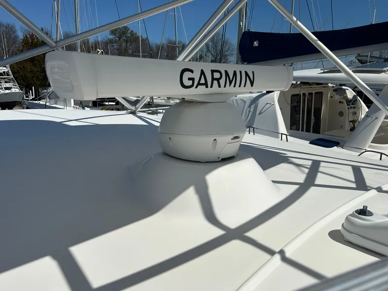 Slide: The Image of Garmin radar on 2002 Albemarle 410 Express Fisherman boat deck. - 41