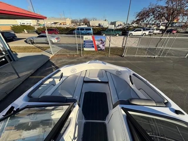 Slide: The Image of Yamaha AR190 2025 - 12