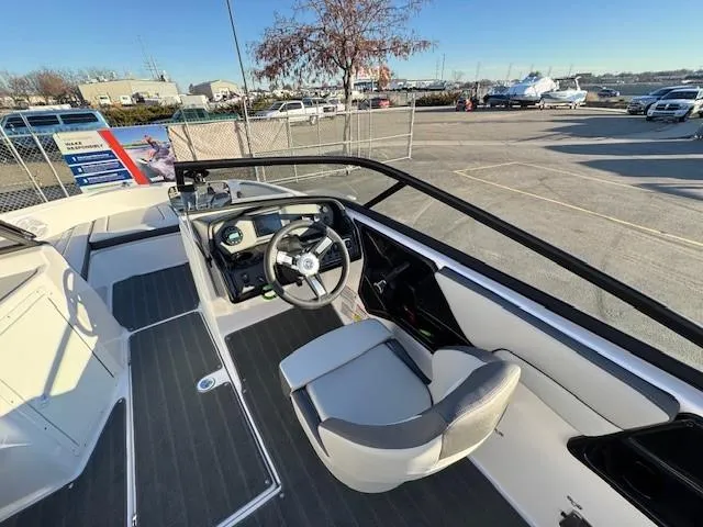 Slide: The Image of Yamaha AR190 2025 - 14