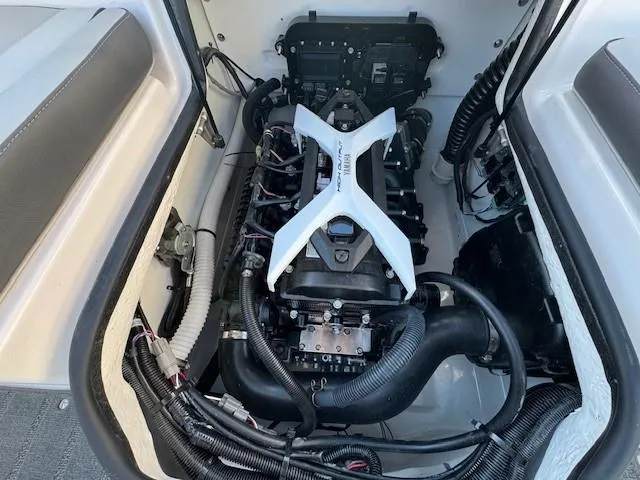 Slide: The Image of Yamaha AR190 2025 - 19