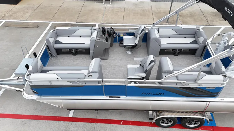 Slide: The Image of Avalon VNT QL21T 2025 - 14