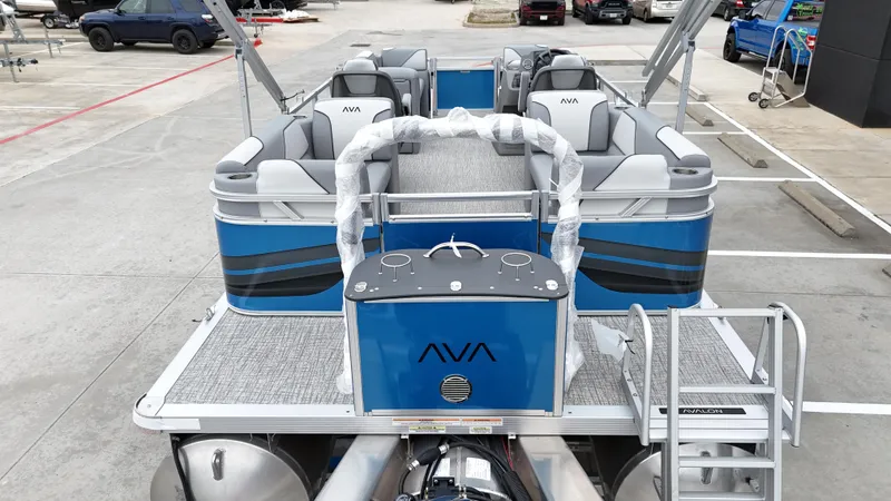 Slide: The Image of Avalon VNT QL21T 2025 - 16