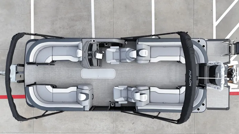 Slide: The Image of Avalon LSZ Quad Lounge - 25' 2025 - 11