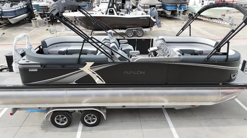 Slide: The Image of Avalon LSZ Quad Lounge - 25' 2025 - 6