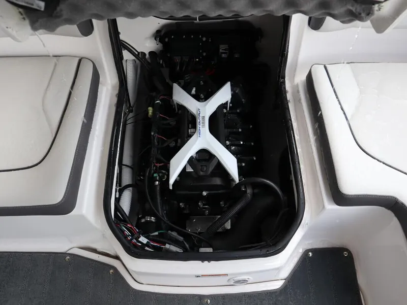 Slide: The Image of Yamaha AR190 2025 - 9